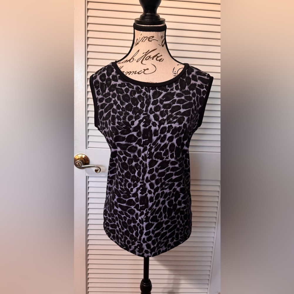Jillian & Nicole Elegant Black and Gray Leopard Print Blouse